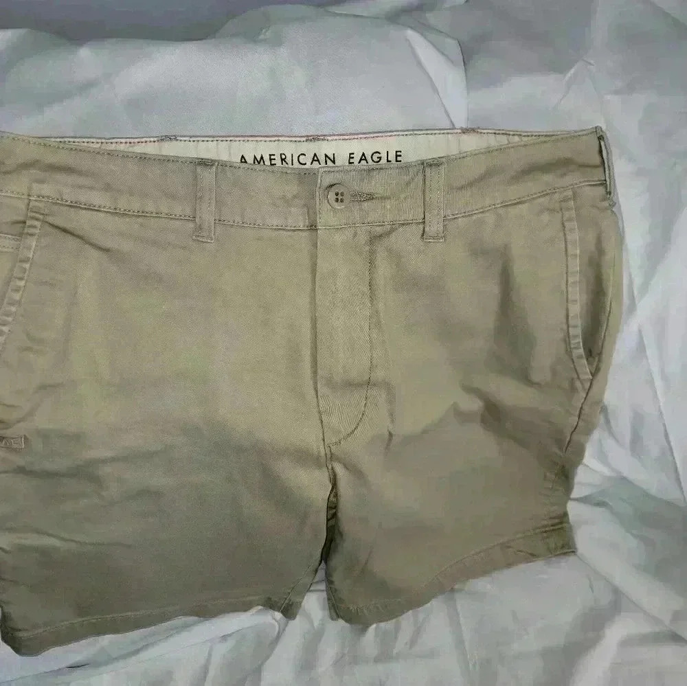 American Eagle Flex WorkWear Khaki Shorts  33
